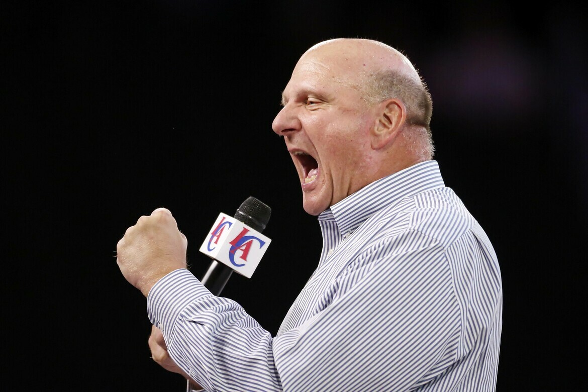 Steve Ballmer ist 2014 als Vorstand von Microsoft zurückgetreten, hält aber noch Anteile am Software-Hersteller. Ballmer ist zudem Eigentümer des Basketball-Teams L.A. Clippers.