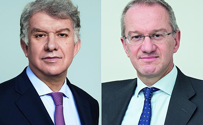 Dankte dem scheidenden Pioneer-Chef Giordano Lombardo (r.) für seine Rolle bei der Übernahme: Amundi-Chef Yves Perrier | © Stanislav Erman