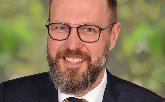 Benedikt Baron schließt sich zum 1. Juni 2019 dem Vermögensverwalter Salm-Salm & Partner an. Zuvor war er Leiter Private Banking der Kreissparkasse Kusel.