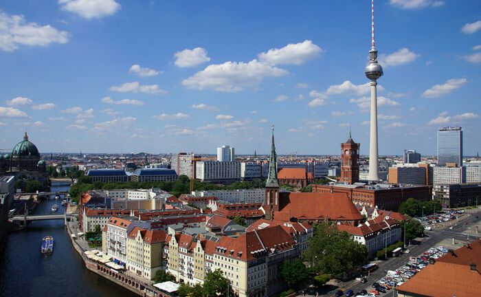 Die Deutsche Immobilien Entwicklungsgesellschaft projektiert Wohnimmobilien in ihrer Heimatstadt Berlin.