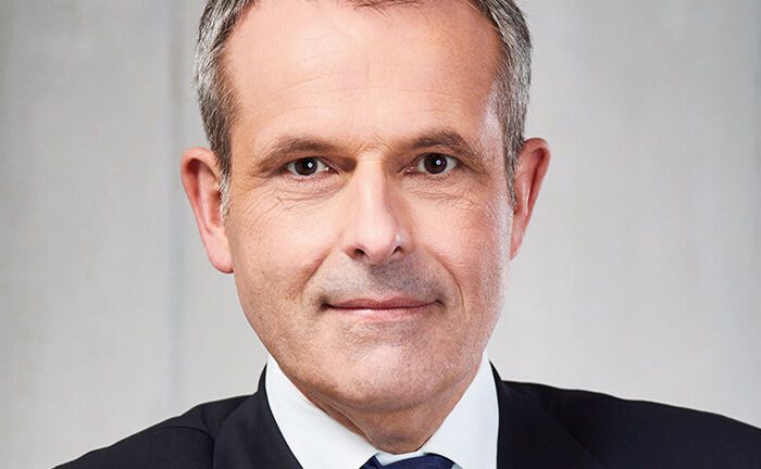 Sebastian Klein legt mit Wirkung vom 30. Septemebr 2019 sein Amt als Vorstandschef der Fürstlich Castell’sche Bank nieder, um sich neuen beruflichen Aufgaben zu widmen.