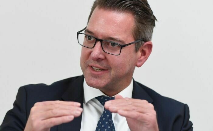 Juergen Fritzen ist einer der drei Geschäftsführer von Crossflow Financial Advisors. 