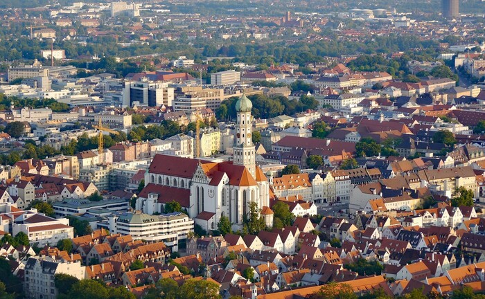 Augsburg: In der Stadt hat die Augsburger Aktienbank ihren Sitz. | © Pixabay