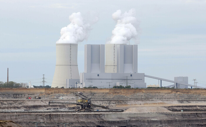 Ein Braunkohlekraftwerk in Sachsen