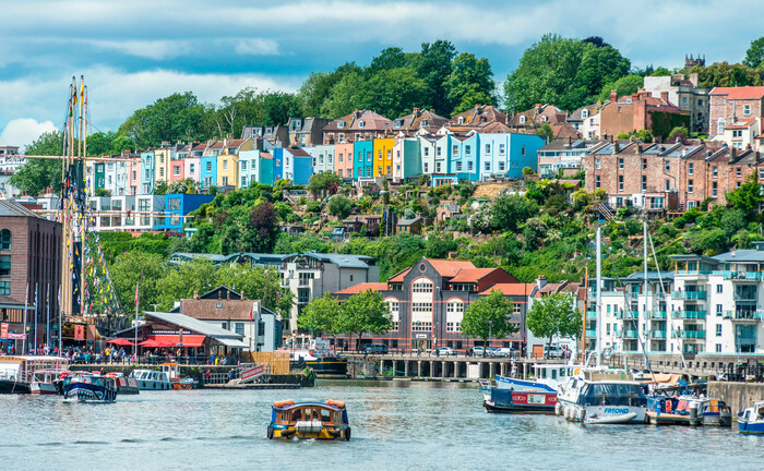Der Hafen von Bristol, der mittlerweile ein Kulturzentrum ist, am Fluss Avon