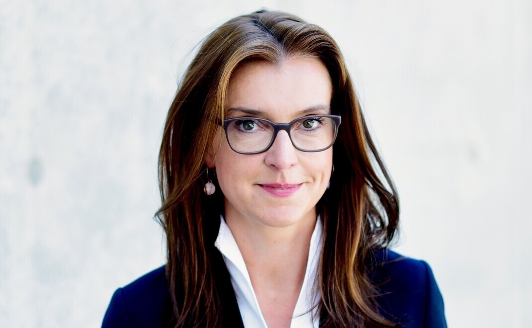 Anne Katrin Halvorsen steigt bei der Otto M. Schröder Bank zur Leiterin Vermögensanlage auf.
