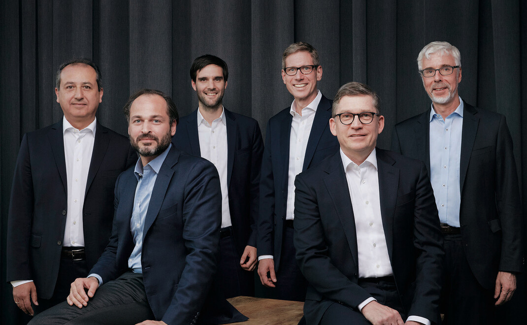 Das Gründerteam von Finvia, das wohl bald einen neuen Mitgesellschafter erhält, von links nach rechts: Hanna Cimen, Christian Neuhaus, Valentin Bohländer, Marc Sonnleitner, Torsten Murke und Reinhard Panse.