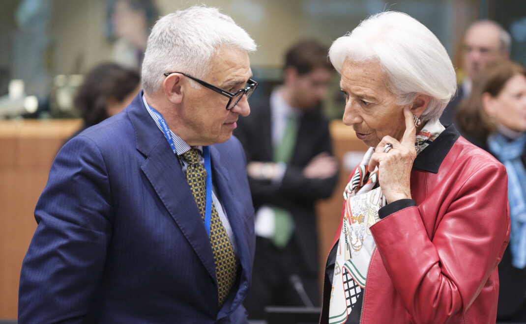 EZB-Direktoriumsmitglied Piero Cipollone (l.) im Gespr&auml;ch mit EZB-Pr&auml;sidentin Christine Lagarde