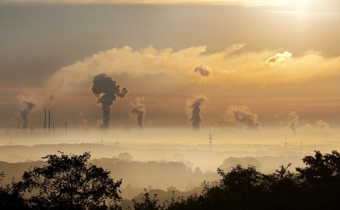 Sonnenaufgang über dem Ruhrgebiet