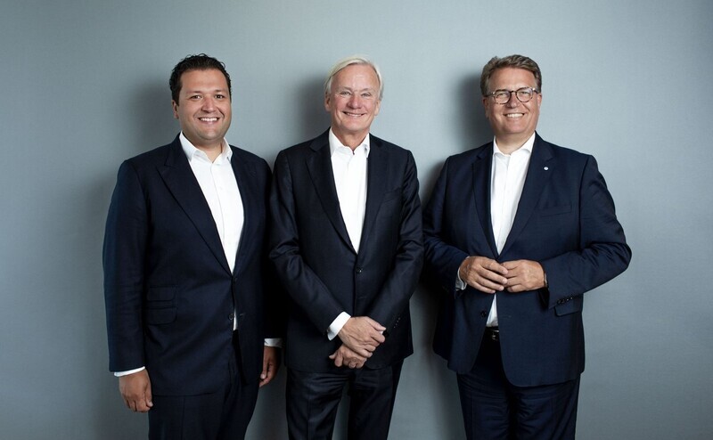 Lahcen Knapp, Verwaltungspräsident der Empira Group, Michael Haupt, CEO Pangeae Life Capital Partners, und Martin Gräfer, Mitglied der Vorstände die Bayerische freuen sich auf den Start des gemeinsamen Investment Managers Pangaea Life Capital Partners (v.l.n.r.).